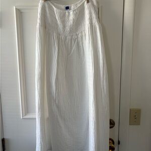 Old Navy White/Cream Smocked Waist Maxi Skirt NWOT